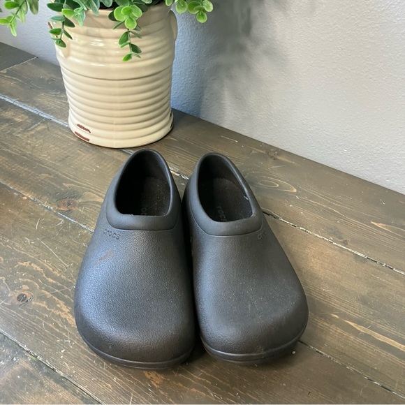 Crocs On The Clock Work Slip-on Black 6 Comfort Casual - Picture 3 of 10